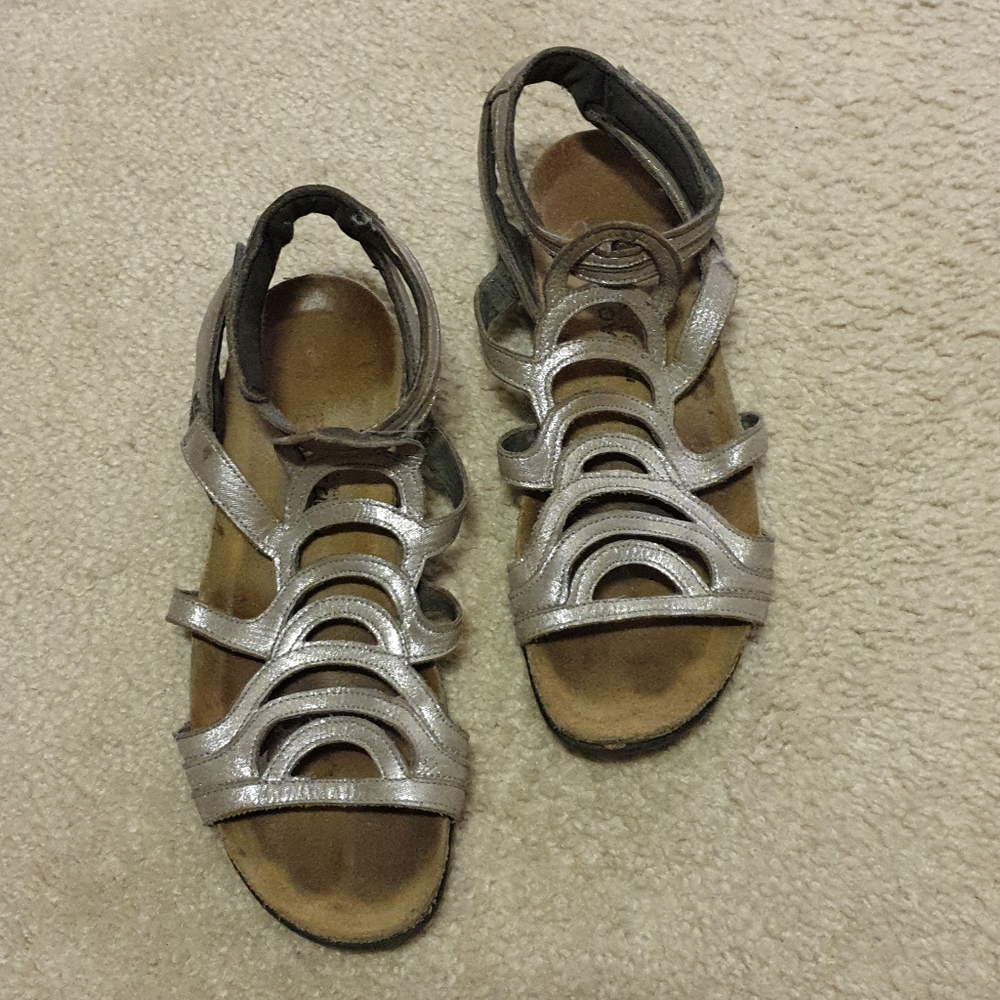 Naot golden sandals